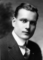 typical men s hairstyle of the 1920s