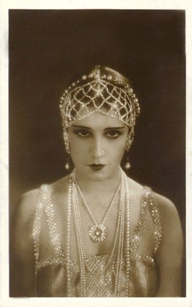 1920's Jewelry: Exotic and Sublime